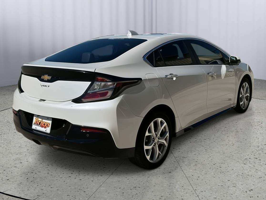 Used 2018 Chevrolet Volt Premier w/ Driver Confidence Package FWD image 5