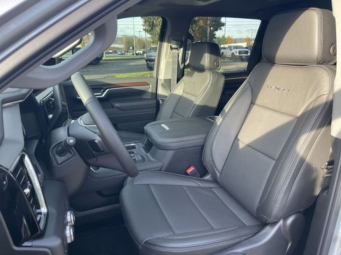 New 2026 GMC Sierra 2500 Denali w/ Denali Reserve Package AWD/4WD image 20