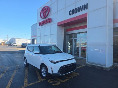 Used 2024 Kia Soul LX w/ Option Group 015 image 1