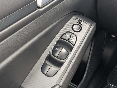 Used 2025 Nissan Altima 2.5 SV FWD image 19