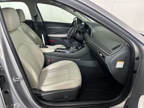Used 2023 Hyundai Sonata Limited image 28