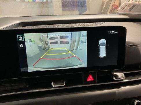 New 2026 Kia Carnival LX FWD image 16