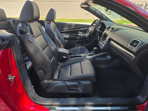 Used 2013 Volkswagen Eos FWD image 21