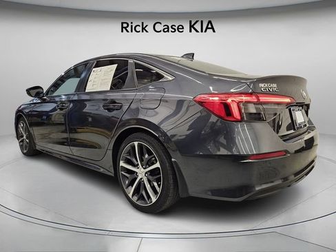 Used 2024 Honda Civic Touring image 7