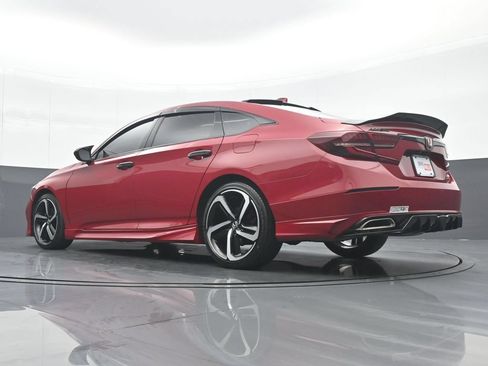 Used 2018 Honda Accord Sport image 28