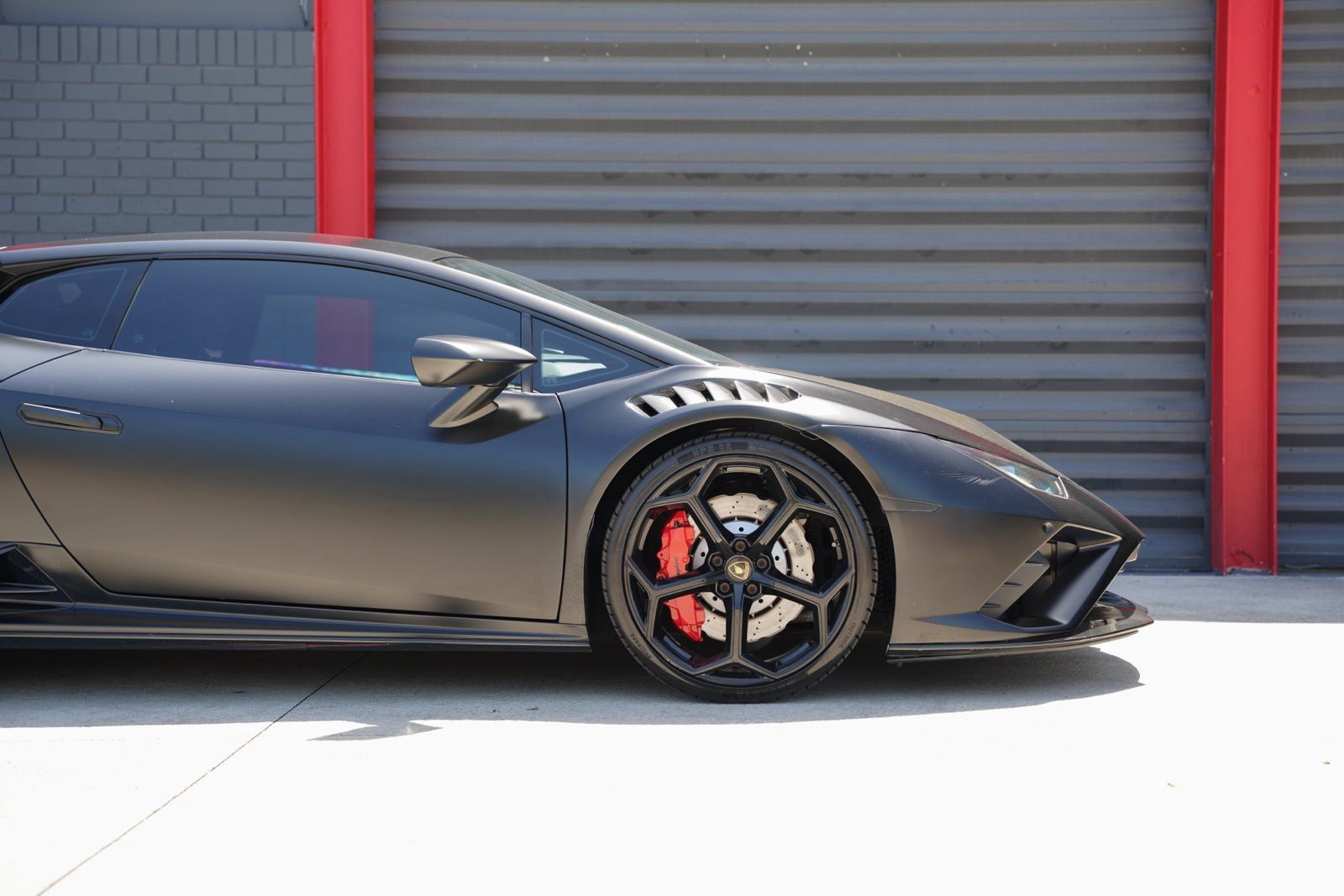 Used 2021 Lamborghini Huracan EVO RWD image 5