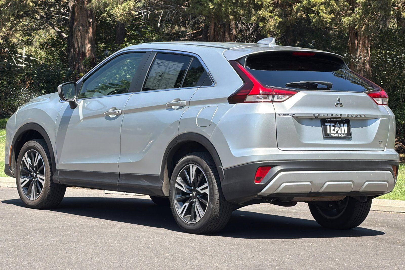 Used 2025 Mitsubishi Eclipse Cross SE AWD/4WD image 6