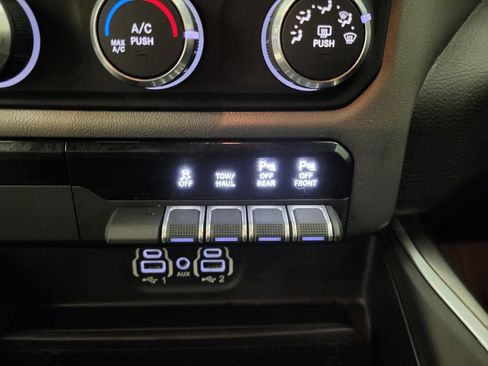 Used 2022 RAM 1500 Big Horn image 7