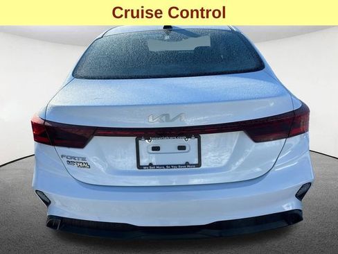 Used 2023 Kia Forte LXS image 9