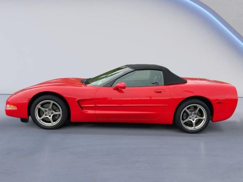 Used 2003 Chevrolet Corvette Convertible w/ Preferred Equipment Group1 RWD image 3