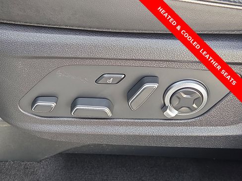 Used 2024 Hyundai Palisade Calligraphy image 16