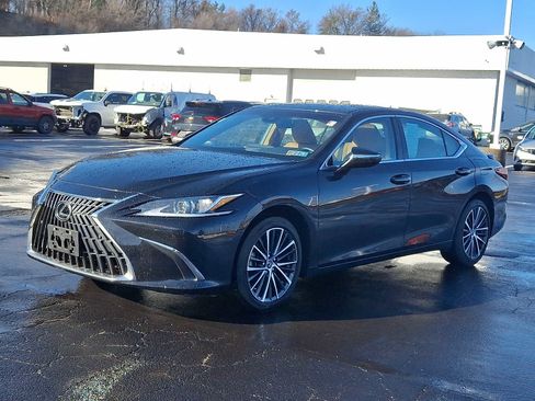 Used 2023 Lexus ES 250 w/ Premium Package image 3