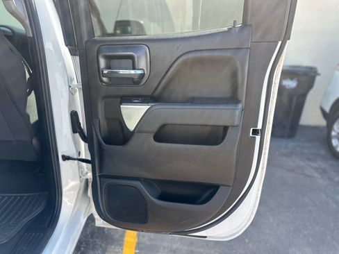 Used 2019 Chevrolet Silverado 1500 LT image 23