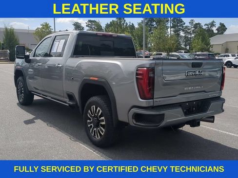 Used 2025 GMC Sierra 2500 Denali Ultimate AWD/4WD image 9