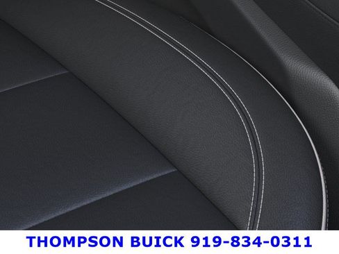 New 2025 Buick Enclave Preferred image 21