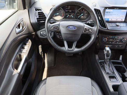 Used 2019 Ford Escape SE FWD image 23