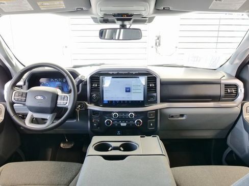 Used 2024 Ford F150 XLT image 18