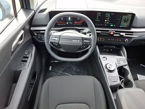 New 2026 Kia Sportage S image 7