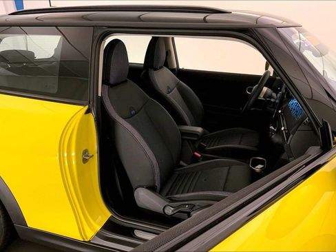 Certified 2025 MINI Cooper S image 6