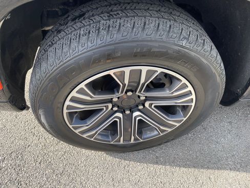 Used 2024 Jeep Wagoneer Series II image 6