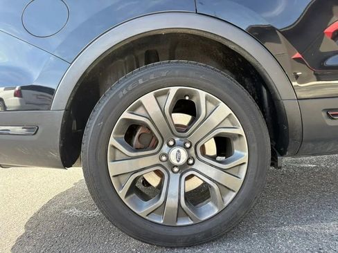 Used 2018 Ford Explorer Sport w/ Equipment Group 401A AWD/4WD image 31