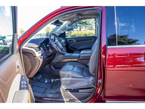 Used 2020 GMC Yukon Denali w/ Open Road Package AWD/4WD image 32