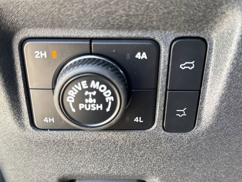 New 2026 Ford Expedition Tremor image 33