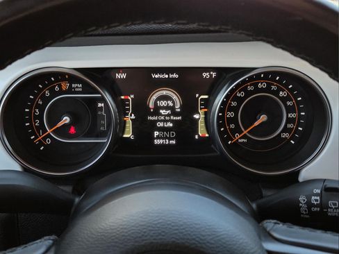 Used 2021 Jeep Wrangler Unlimited Sport AWD/4WD image 15