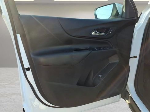 Used 2024 Chevrolet Equinox LT FWD image 14