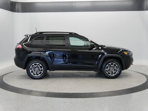 Certified 2022 Jeep Cherokee Trailhawk w/ Premium Leather Package image 49