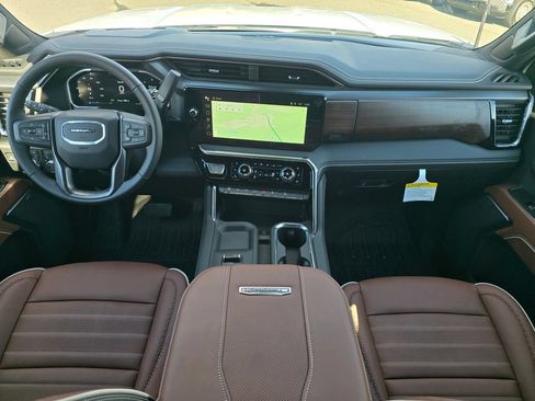 New 2026 GMC Sierra 2500 Denali Ultimate AWD/4WD image 7