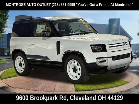 Certified 2025 Land Rover Defender 90 S AWD/4WD image 8