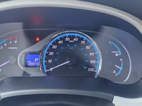 Used 2011 Toyota Sienna XLE w/ XLE Navigation Pkg FWD image 13