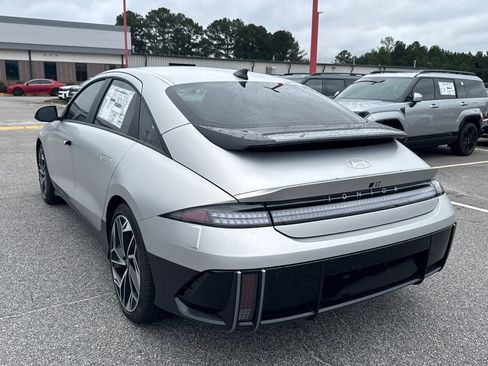 New 2025 Hyundai Ioniq 6 SEL image 3