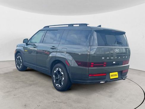 Used 2025 Hyundai Santa Fe SEL image 3