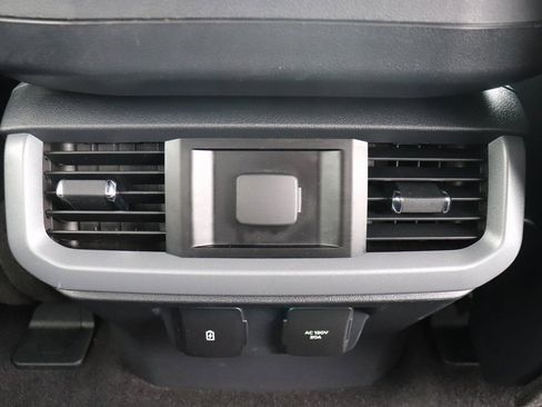 Used 2023 Ford F150 Lariat w/ Trailer Tow Package image 23