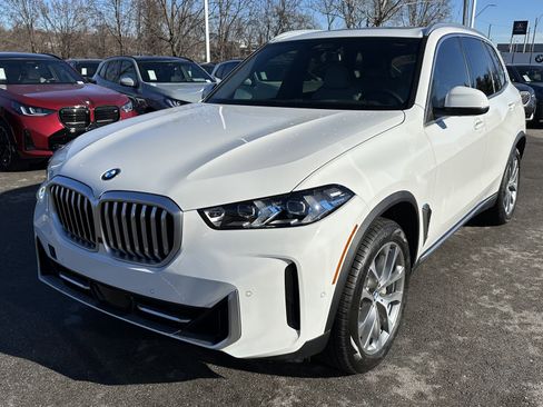 Used 2026 BMW X5 xDrive40i w/ Premium Package image 38