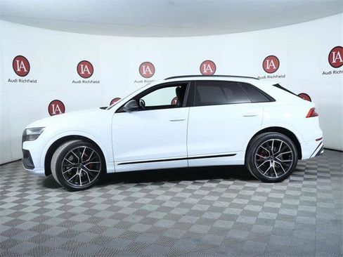Used 2023 Audi SQ8 Prestige w/ Prestige Package image 5