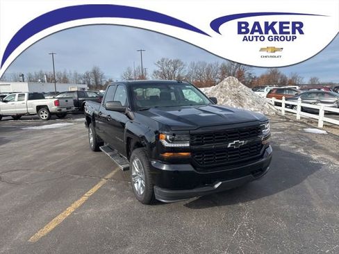 Used 2019 Chevrolet Silverado 1500 Custom w/ Custom Convenience Package image 1