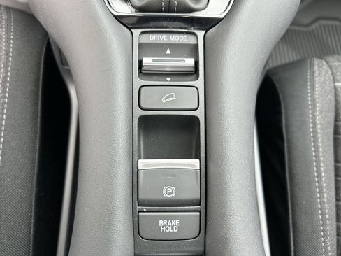 Certified 2024 Honda HR-V LX image 24