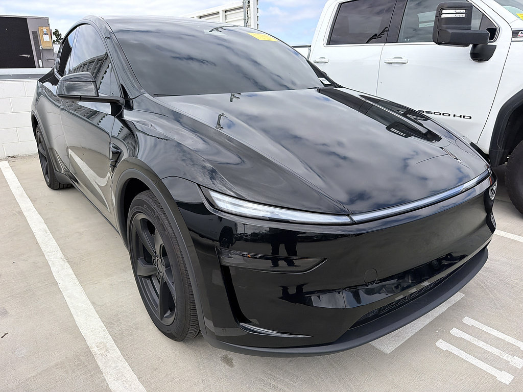 Used 2026 Tesla Model Y Long Range AWD/4WD image 3