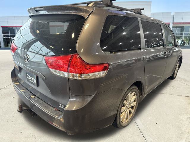 Used 2012 Toyota Sienna XLE AWD/4WD image 5