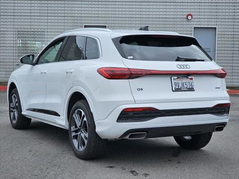 Used 2025 Audi Q5 Premium w/ Convenience Package AWD/4WD image 9