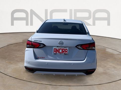 Used 2025 Nissan Versa SV w/ Trunk Package FWD image 9