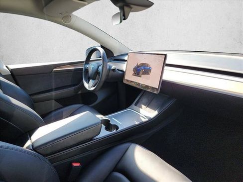 Used 2023 Tesla Model Y Long Range AWD/4WD image 10