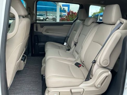 Used 2024 Honda Odyssey EX-L image 10