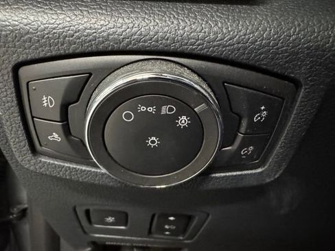 Used 2022 Ford F250 Lariat w/ Black Appearance Package image 48