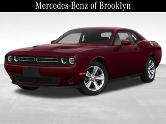 Used 2020 Dodge Challenger SXT w/ Blacktop Package RWD video 1