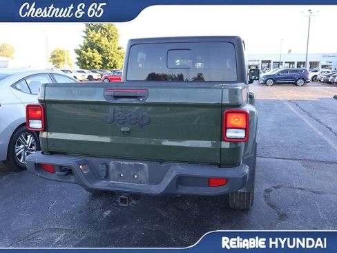 Used 2023 Jeep Gladiator Sport AWD/4WD image 22