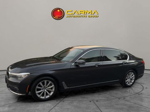 Used 2016 BMW 740i image 2